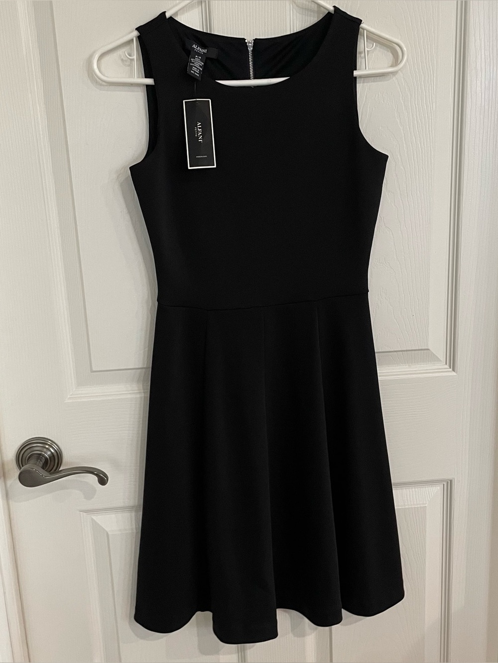 NWT Alfani Little Black Sleeveless Dress size Small Petite